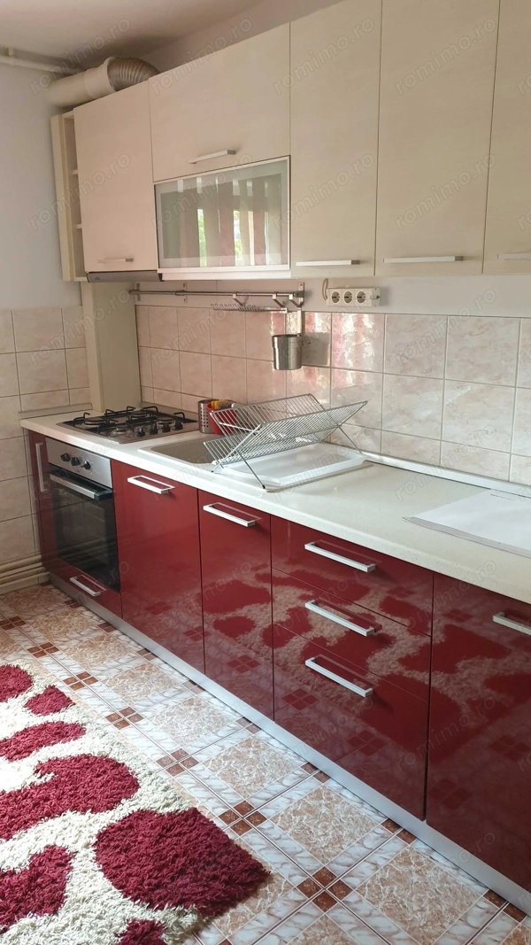 Apartament cu 2 camere de inchiriat in zona Olimpia — fotografia 3