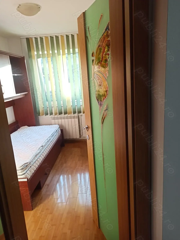 Apartament cu 3 camere si loc de parcare inclus, de inchiriat — fotografia 1