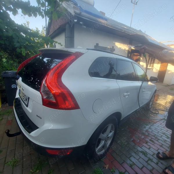 VOLVO XC60 2010 — imagine 4