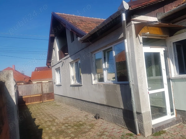 Vand casa individuală în Mehala