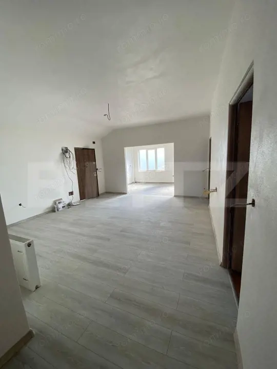 Apartament 5 camere – 117 mp utili, 2 bai, zona Decebal — fotografia 2