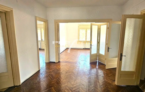 Ultracentral, Apartament - Birou de inchiriat 6 camere, su.144mp — fotografia 1