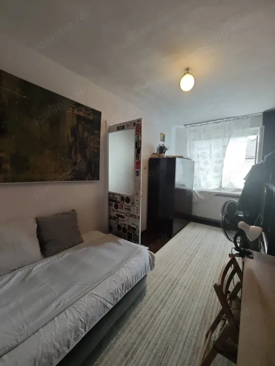 Apartament 4 camere, 2 băi, 70 mp – zonă verde și liniștită — fotografia 3