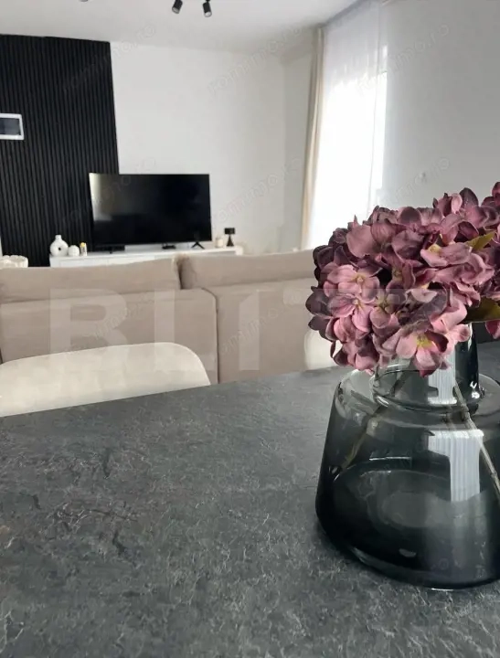 Apartament de lux, 2 camere, 60 mp, terase generoase, poziționat Sud-Avantgarden — fotografia 2