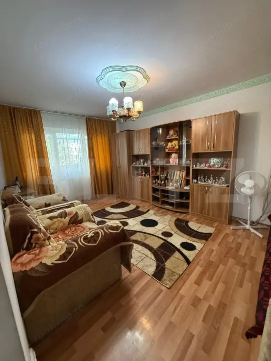 Apartament cu 2 camere, etajul 1 , 50 mp utili, Campina zona Autogara! — fotografia 1