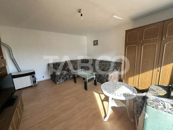 Apartament decomandat 2 camere boxa la subsol zona Titu Pertia — fotografia 3