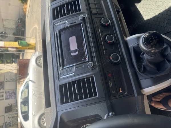 VOLKSWAGEN Transporter 2019 — imagine 5