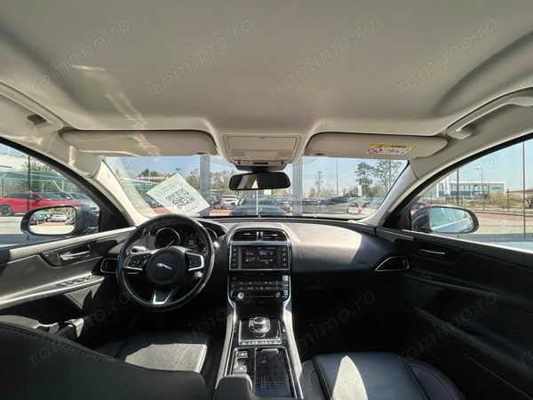 JAGUAR XE 2019 — imagine 12