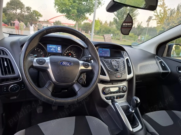 FORD Focus 2012 — imagine 5