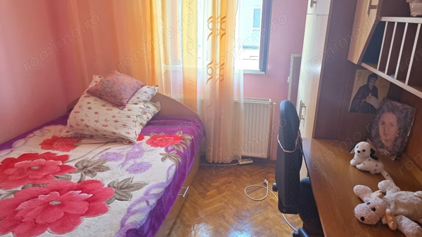 Vand apartament cu 2 camere in Deva, zona Dacia, etaj 2, mobilat, utilat — fotografia 2