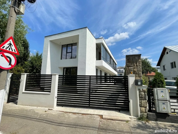 Spatiu comercial, Central, Campina