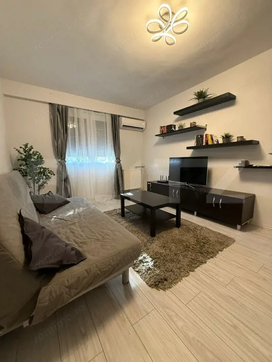 Apartament cu 2 camere, zona Ultracentral — fotografia 1