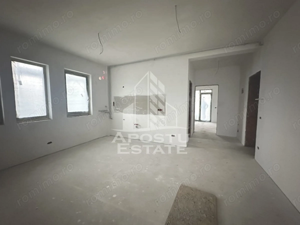 Apartament cu 3 camere, semidecomandat, etaj 2, zona Lidl din Giroc — fotografia 1