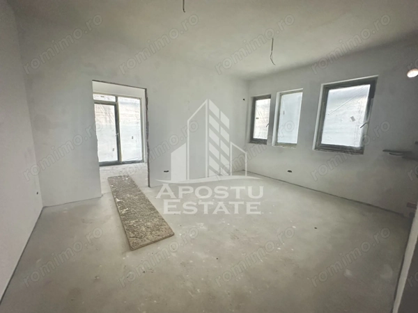 Apartament cu 3 camere, semidecomandat, etaj 2, zona Lidl din Giroc — fotografia 2