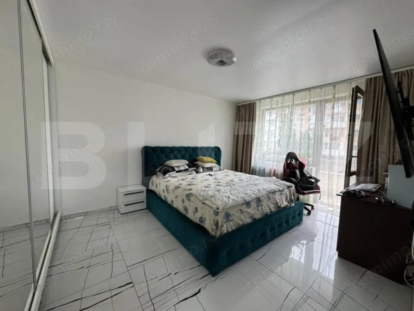 Apartament de vânzare, cu 2 camere, 57 mp, decomandat, zona Balcescu — fotografia 1