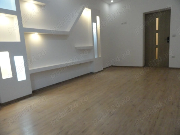 Apartament 3 camere etaj 1 zona centrala, aproape de Teatru, 149 mp, renovat complet — fotografia 3