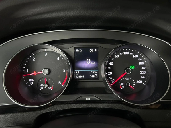 VOLKSWAGEN Passat 2019 — imagine 10