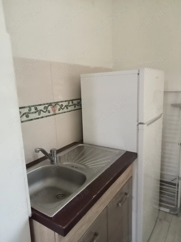 Închiriez garsonieră in Baia Mare pe str Gării — fotografia 1