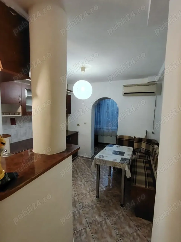 Apartament 3 camere Freidorf decomandat amenajat centrala proprie — fotografia 1