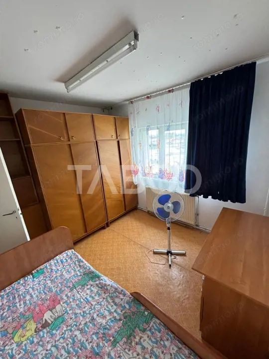 Apartament cu 4 camere decomandate de vanzare in Manastur — fotografia 1