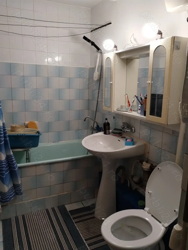 schimb apartament 2 camere decomandat et.3 cu similar parter sau et.1 — fotografia 3
