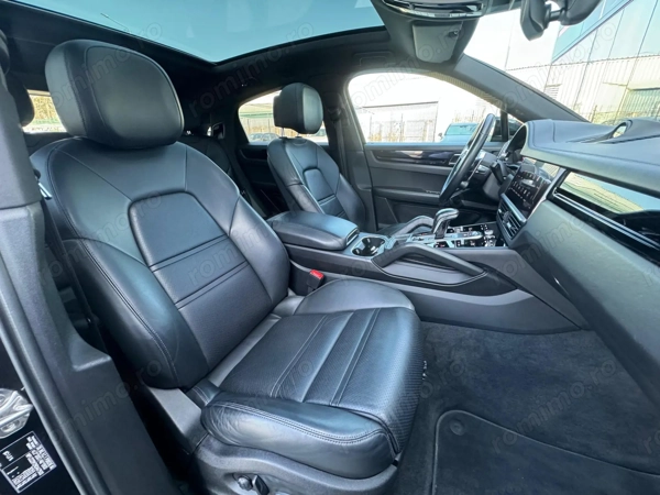 PORSCHE Cayenne 2021 — imagine 16