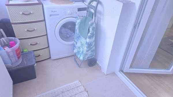 Vand apartament 2 camere in Deva, zona Piata Centrala, decomandat, parter inalt peste garaje — fotografia 3
