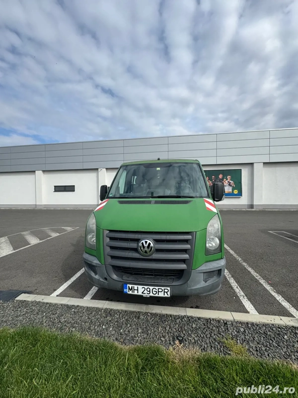 wv crafter 8+1 locuri