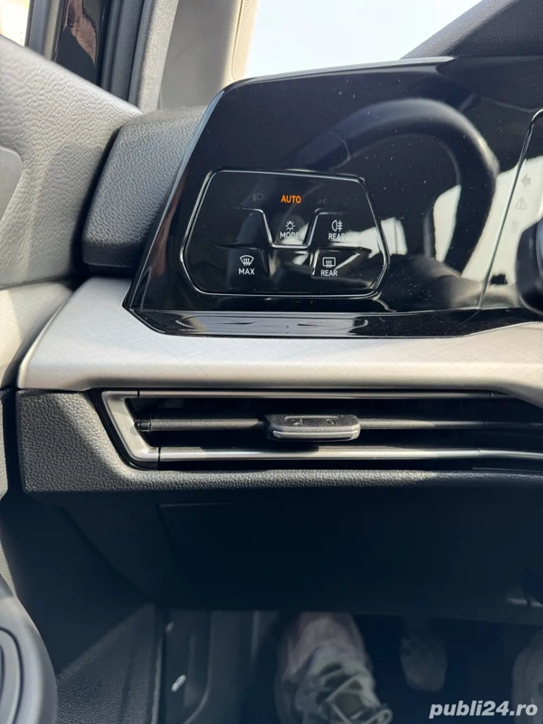 VOLKSWAGEN Golf 2021 — imagine 4
