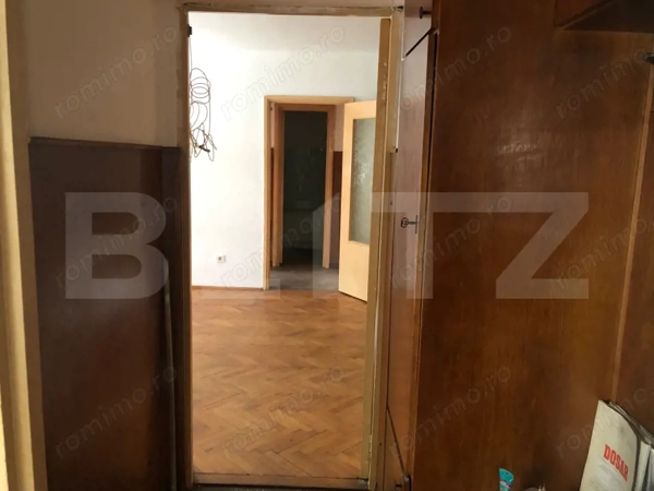 Apartament 3 camere, 68 mp, zona M16 — fotografia 3
