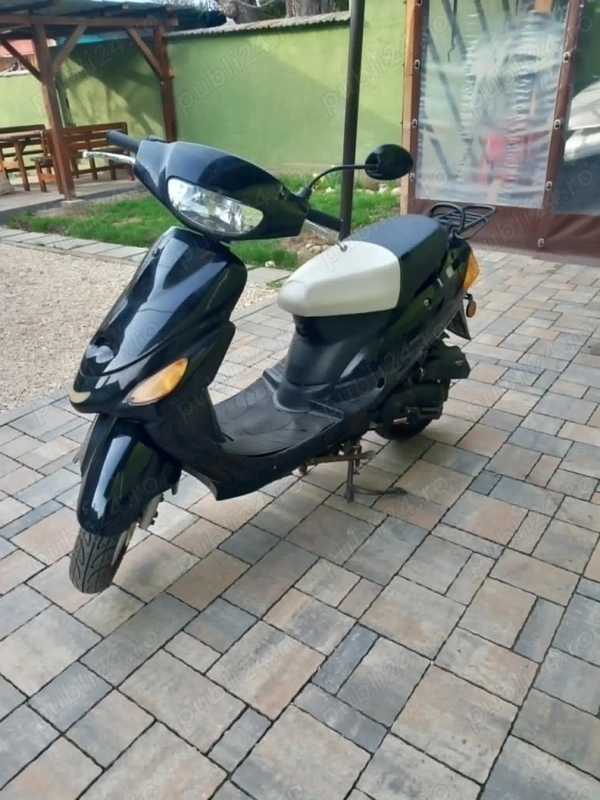Vind Scuter 49CC Direct Bike