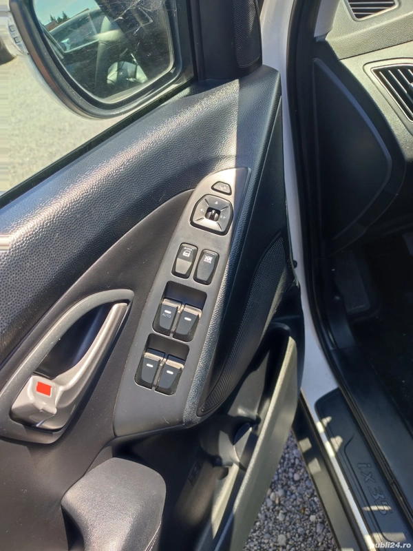 HYUNDAI ix35 2012 — imagine 3
