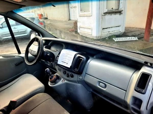 RENAULT Trafic 2007 — imagine 2