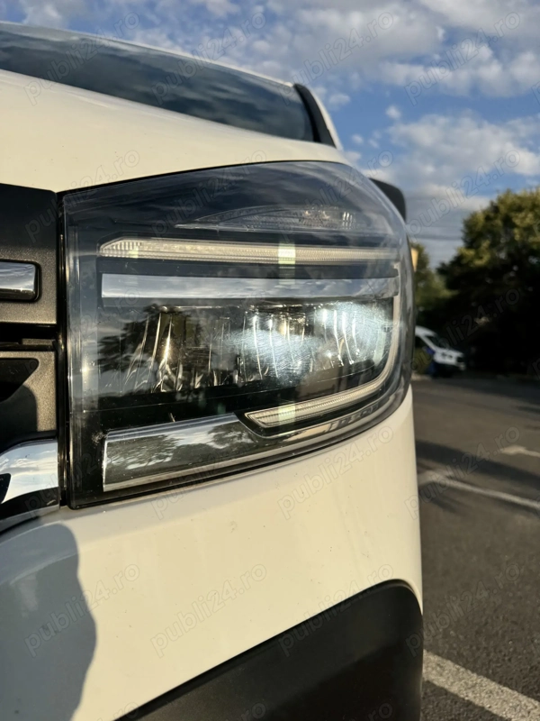 RENAULT Trafic 2020 — imagine 5