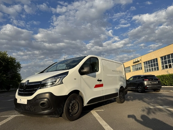 RENAULT Trafic 2020 — imagine 2