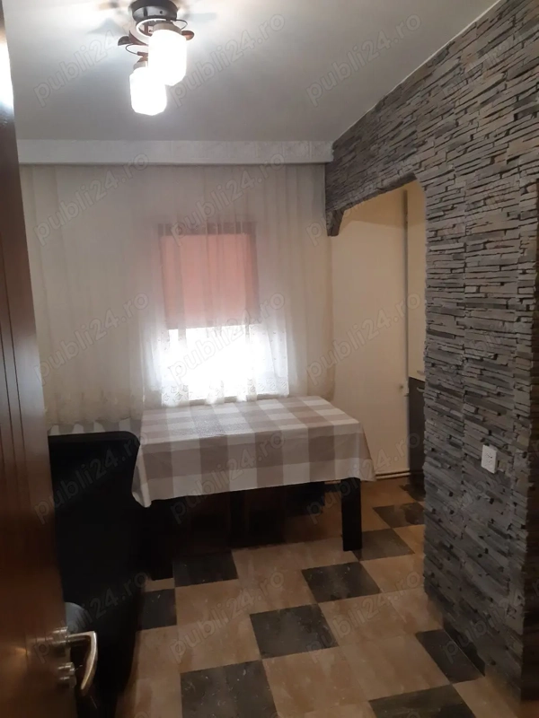 De vânzare apartament 2 camere Caracal — fotografia 3