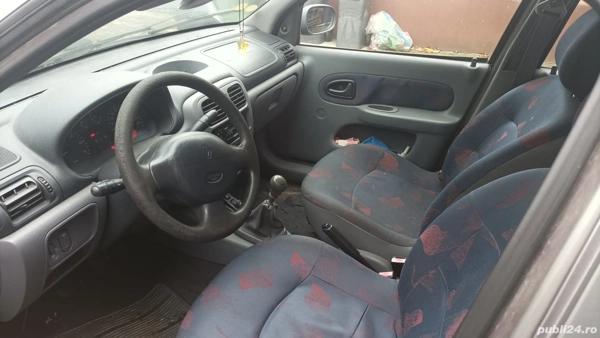RENAULT Clio 2001 — imagine 3