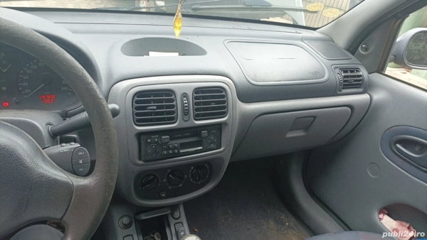 RENAULT Clio 2001 — imagine 2
