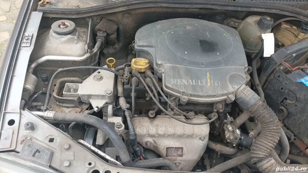 RENAULT Clio 2001 — imagine 8