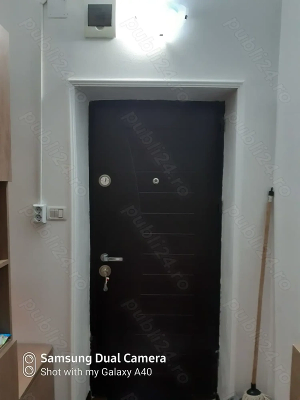 Vand apartament 1 cameră, la casă , Arad, CENTRAL !! — fotografia 3
