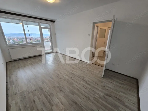 Apartament decomandat de vanzare cu 3 camere balcon zona Mihai Viteazu — fotografia 1