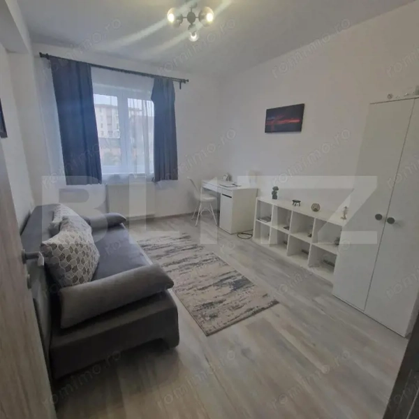 Apartament nou cu 3 camere, 2 bai -76 mp, decomandat, cu balcon -Tractorul — fotografia 3