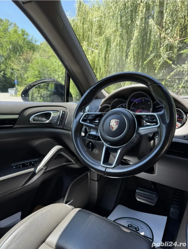 PORSCHE Cayenne 2016 — imagine 3