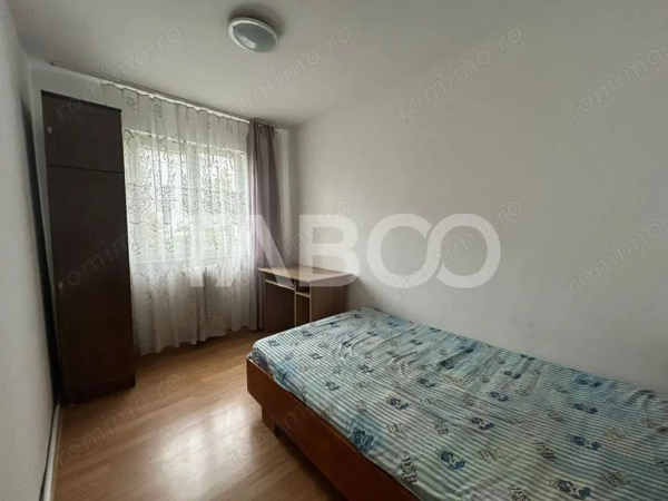 Apartament 3 camere cu balcon si pivnita 60 mpu in zona Mihai Viteazu — fotografia 2