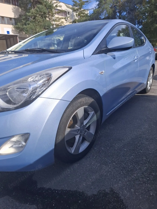 HYUNDAI Elantra 2012 — imagine 2