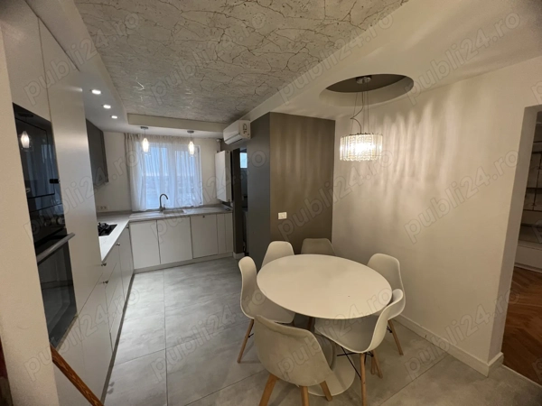 Apartament 3 camere de inchiriat zona Central — fotografia 1