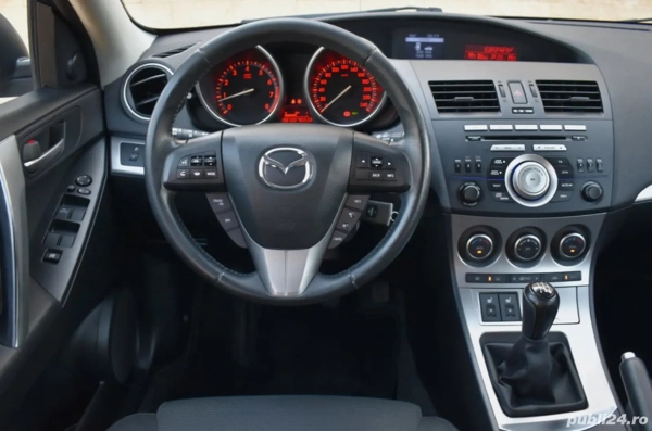 MAZDA 3 2011 — imagine 5