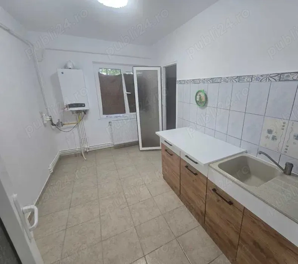 Apartament renovat 2 camere et. 2 4 decomandat str. I.C. Bratianu — fotografia 3