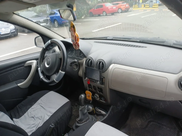 DACIA Sandero 2010 — imagine 3