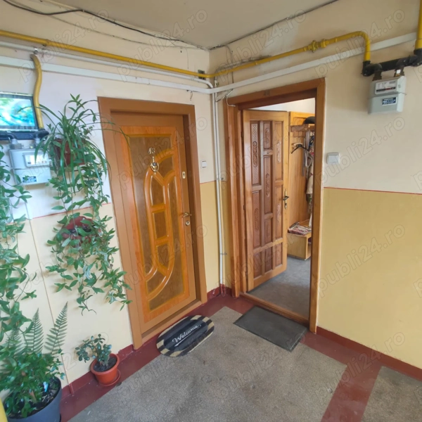3 camere Calarasi Proprietar - Bloc Turn etaj 2 din 9 Viziru1 Calarasi intrare Braila liber centrala — fotografia 3